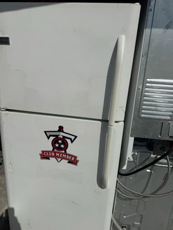 Garage refrigerator