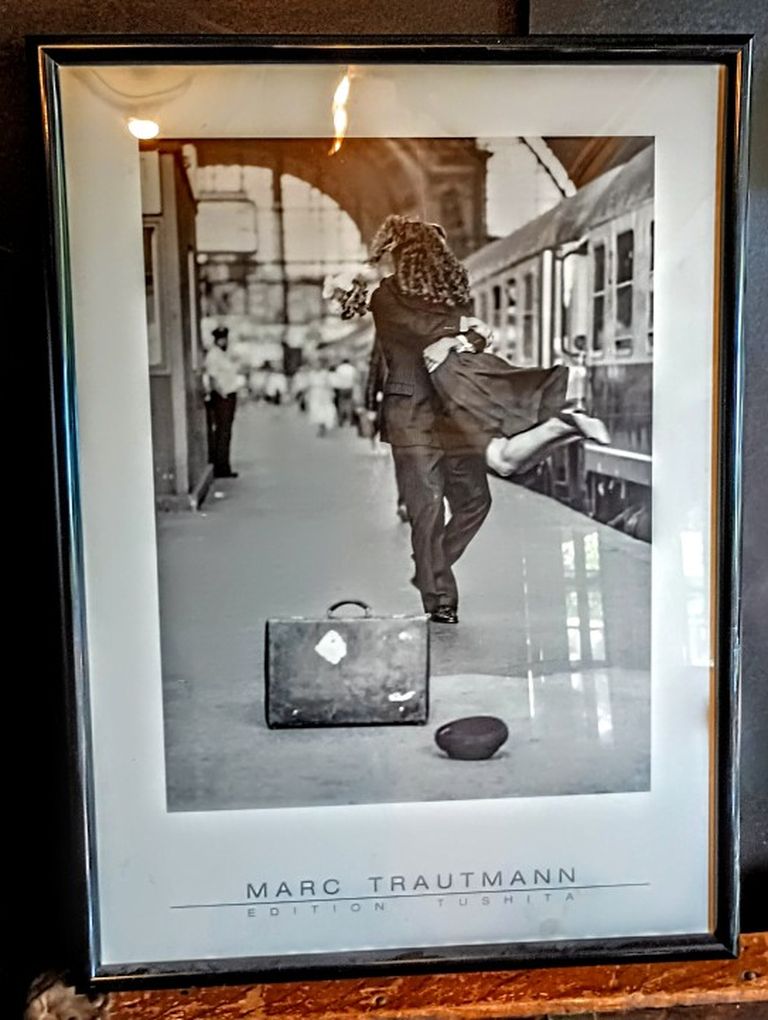 MARC TRAUTMANN EDITION TUSHITA In Clean Black Frame