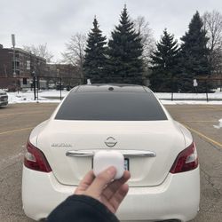 Nissan Maxima SV 2010 Tail lights 