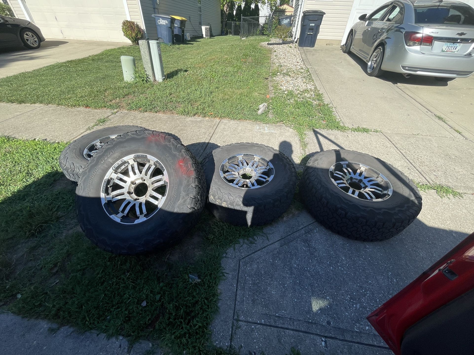 rims and tires Chevrolet Silverado for Sale in Southport, IN OfferUp