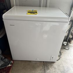 Freezer chest