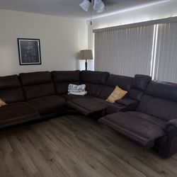 Leather sectional for Sale