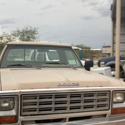 1983 Dodge Ram 350 Royal 