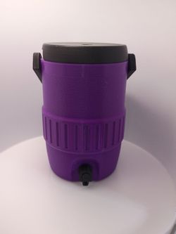 Black and purple mini cooler can koozie