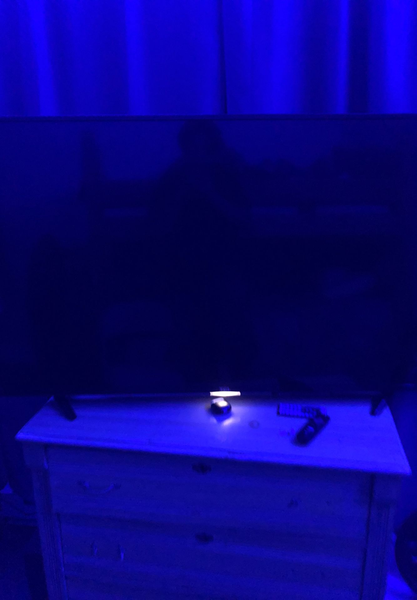 55 inch tcl Roku smart TV screen dosent turn on