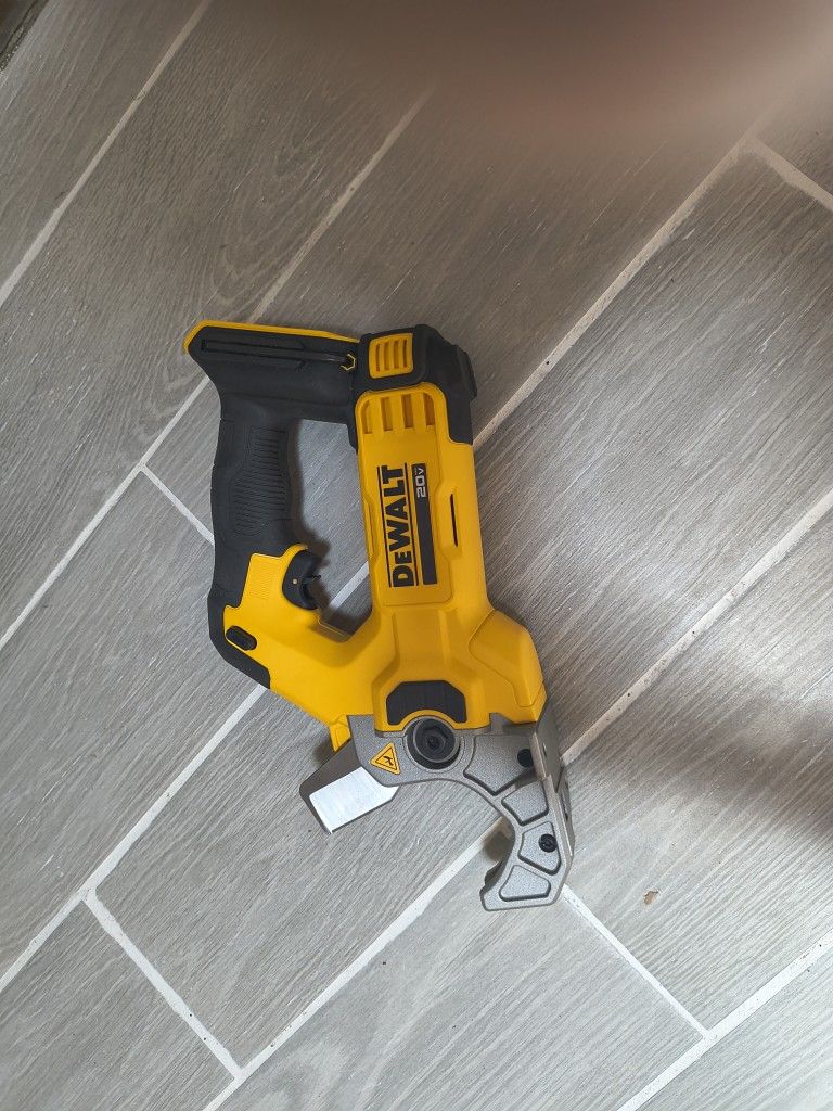 DeWalt 20v PVC Cutter