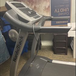 Treadmill NordricTrack In Excellent Conditions For $399 Or Best Offer