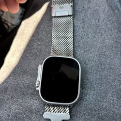 Apple Watch Ultra 2 Gps + Cellular Titanium Milanese Loop Large  