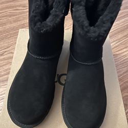 Ugg Women’s