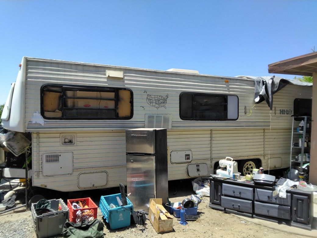 Hi-Lo Camper 1995