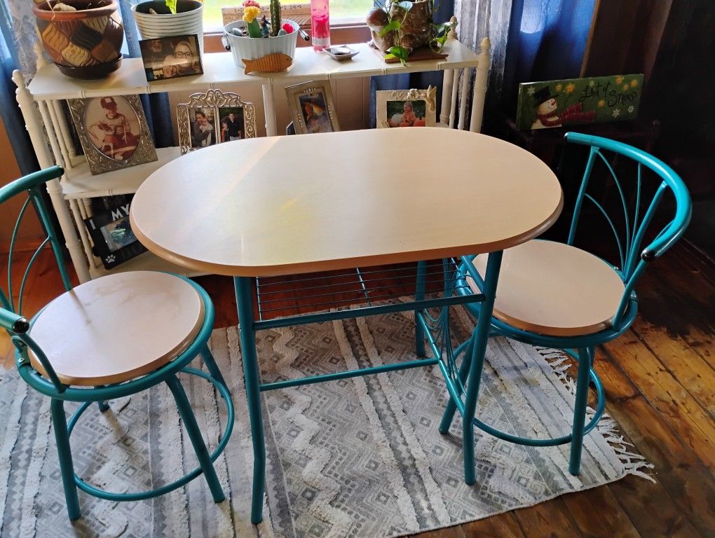 Small Patio Table And Chairs