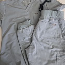 FIGS Scrub Set (Top & Bottom)