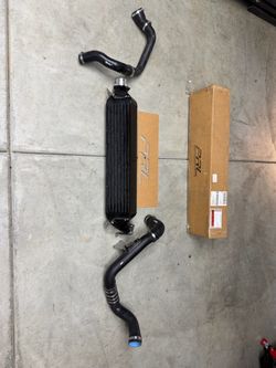 PRL Intercooler with upgraded Charge Pipes