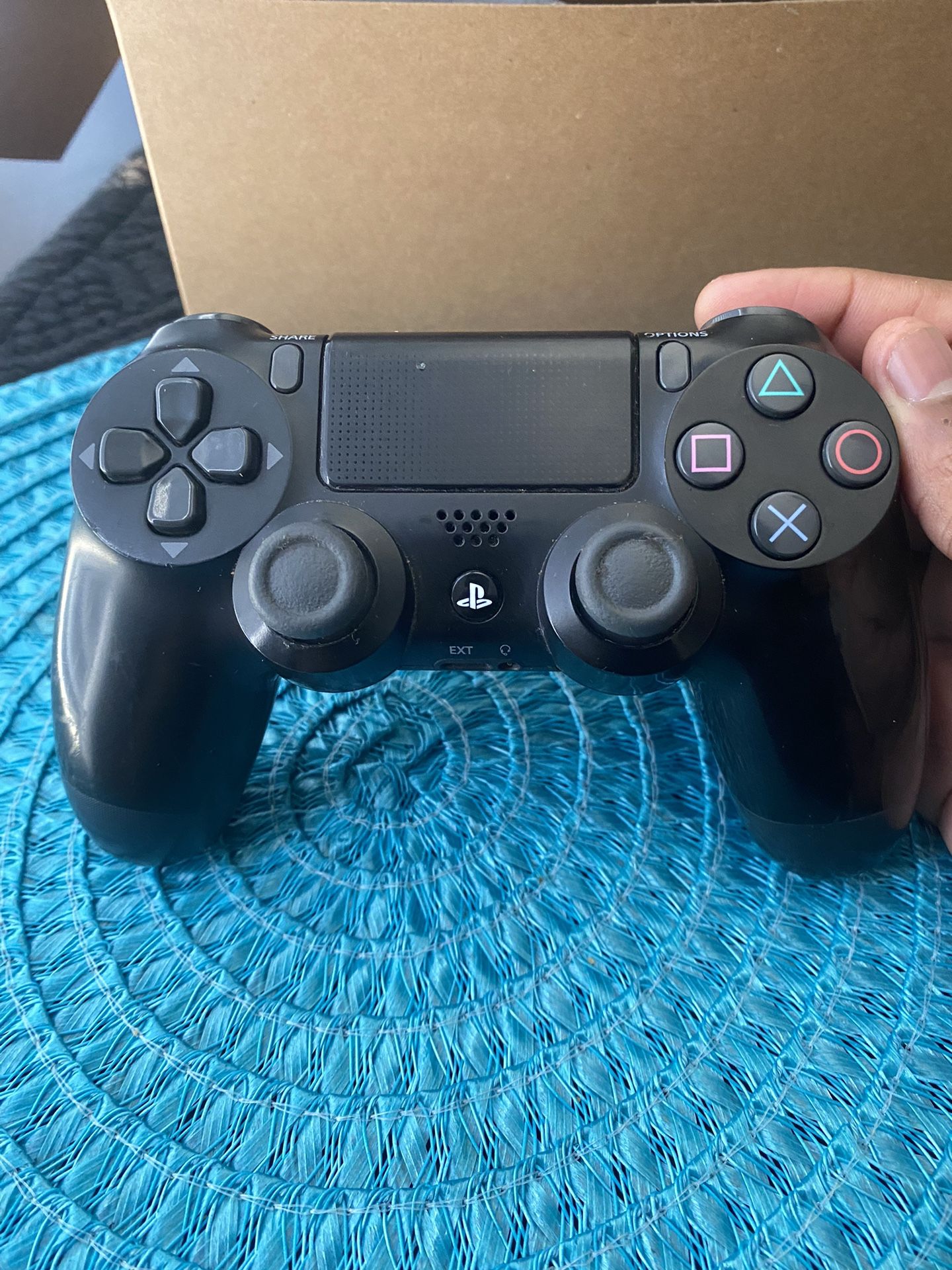 PS4 Controller 