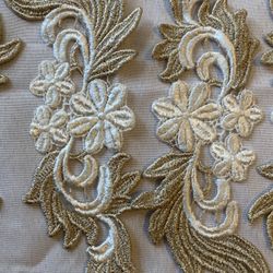 Three Flowers Clothing Decorative Beautiful Design Pattern Patches: White/Glittered Golden: L. 8 1/2"X W. 3 1:2"Approx.