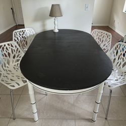 Table And Chairs 
