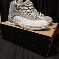 Jordan 12 Retro Stealth