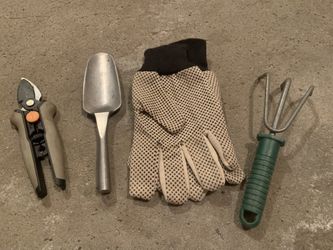 GARDENING SET