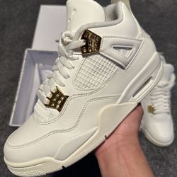 Jordan 4 Metallic gold