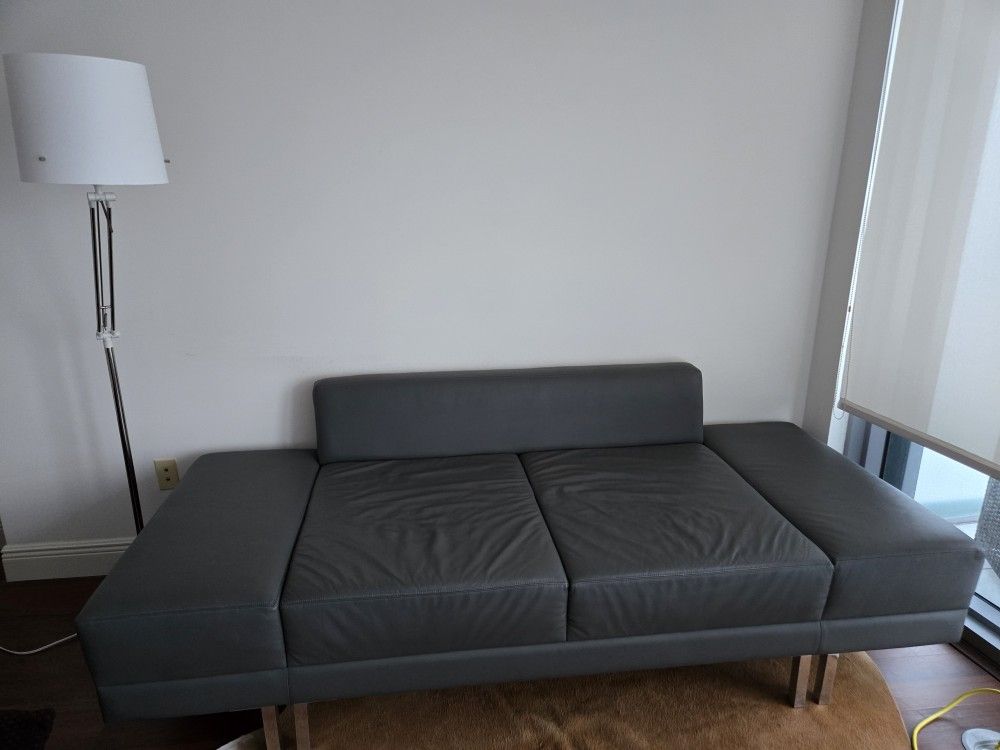 $4290 Global ML Park 3 Seat Sofa Excellent Condition Bed Sleeper