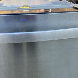 E.g. appliance six burner stove, wrench in microwave and dishwasher