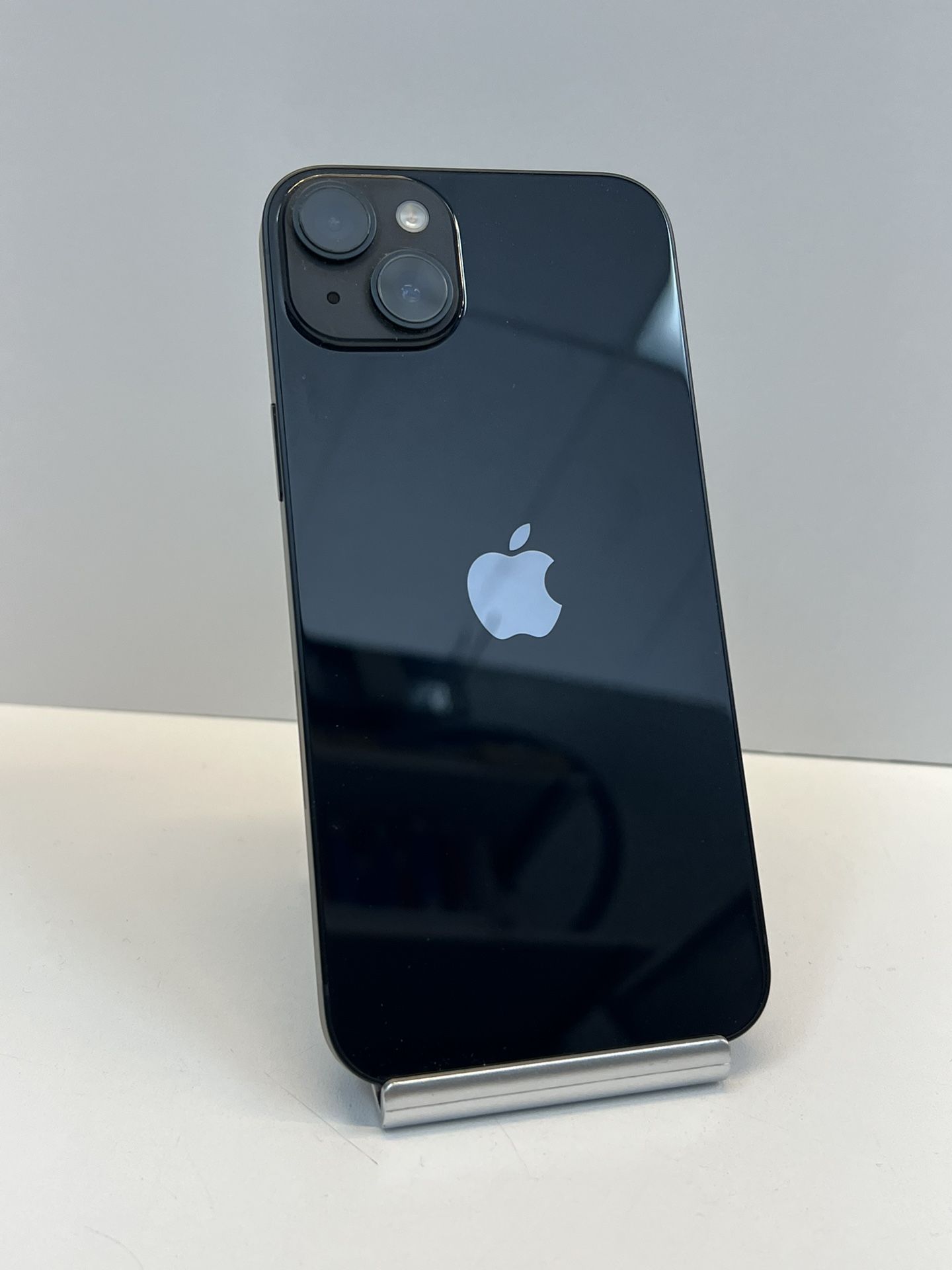 Apple iPhone 14 Plus 128gb. ( UNLOCKED )