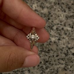 10 Krt Gold Ring 