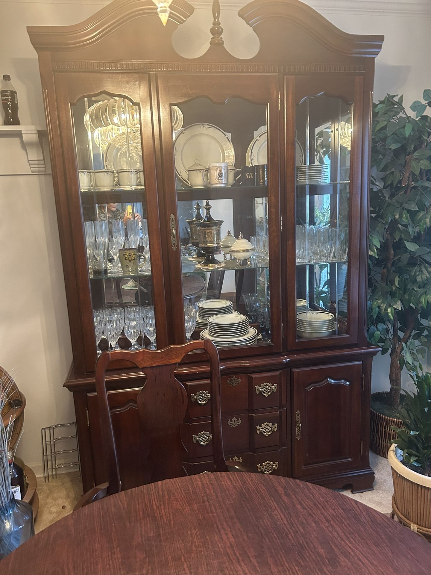 Dining Room Suite