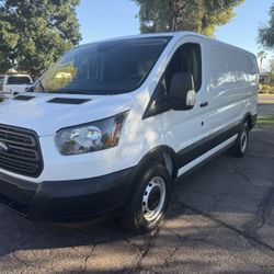2021 Ford Transit-250