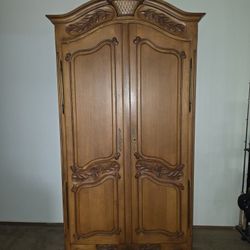 Armoire