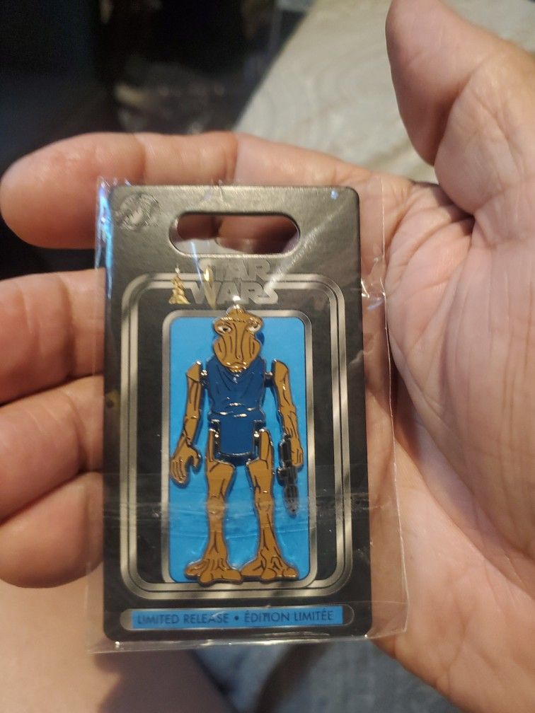 Limited Release Star Wars Action Figure Pin featuring Momaw Nadon, also known as Hammerhead