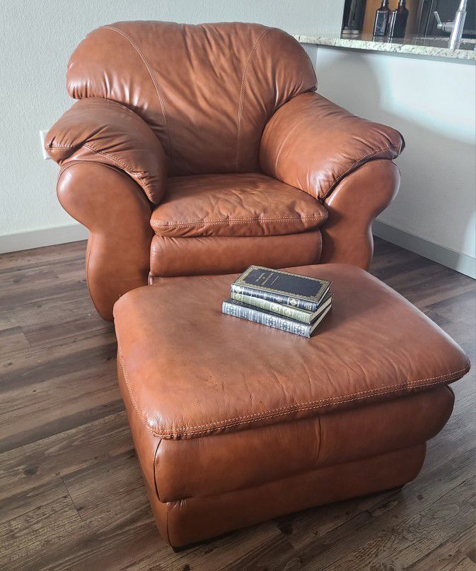  Chair And A Half with Ottoman