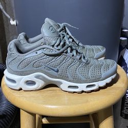 Nikes Size 6.5