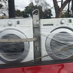 LG White Front Load Washer And Dryer
