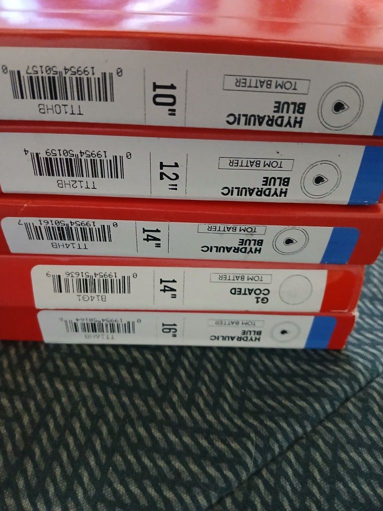 Brand-New EVANS Blue Hydraulic Drum Heads Still In The Original Package