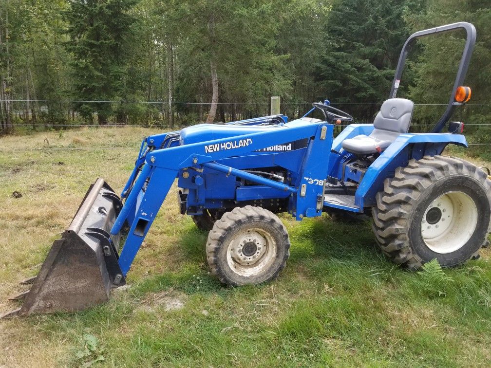 New Holland TC30 4x4 tractor with loader for Sale in Monroe, WA OfferUp