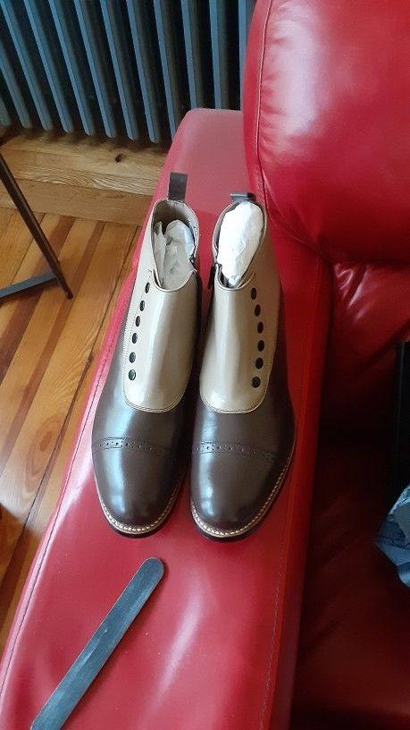 Stacy Adams Tan And Brown Boots