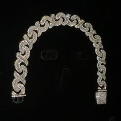 18 k Gold Plated Infinity Link Bracelet 