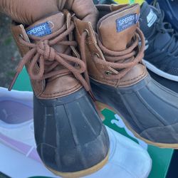 Sperry Size 9’s