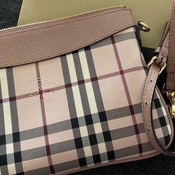 Authentic Burberry ☀️