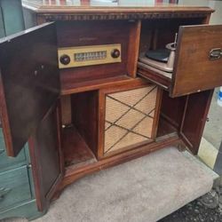 WESTINGHOUSE CONSOLE