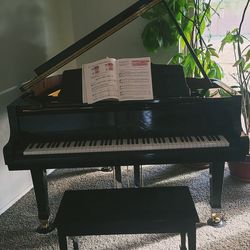 Beautiful Weber 5’ Baby Grand Piano - Excellent Condition