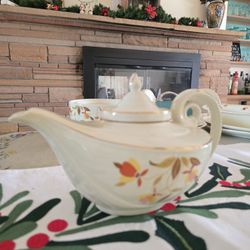 The Hall's Superior Quality Dinnerware Autumn Leaf Collection set