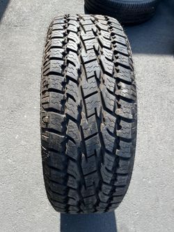 (1) 265/65R18 Toyo All Terrain
