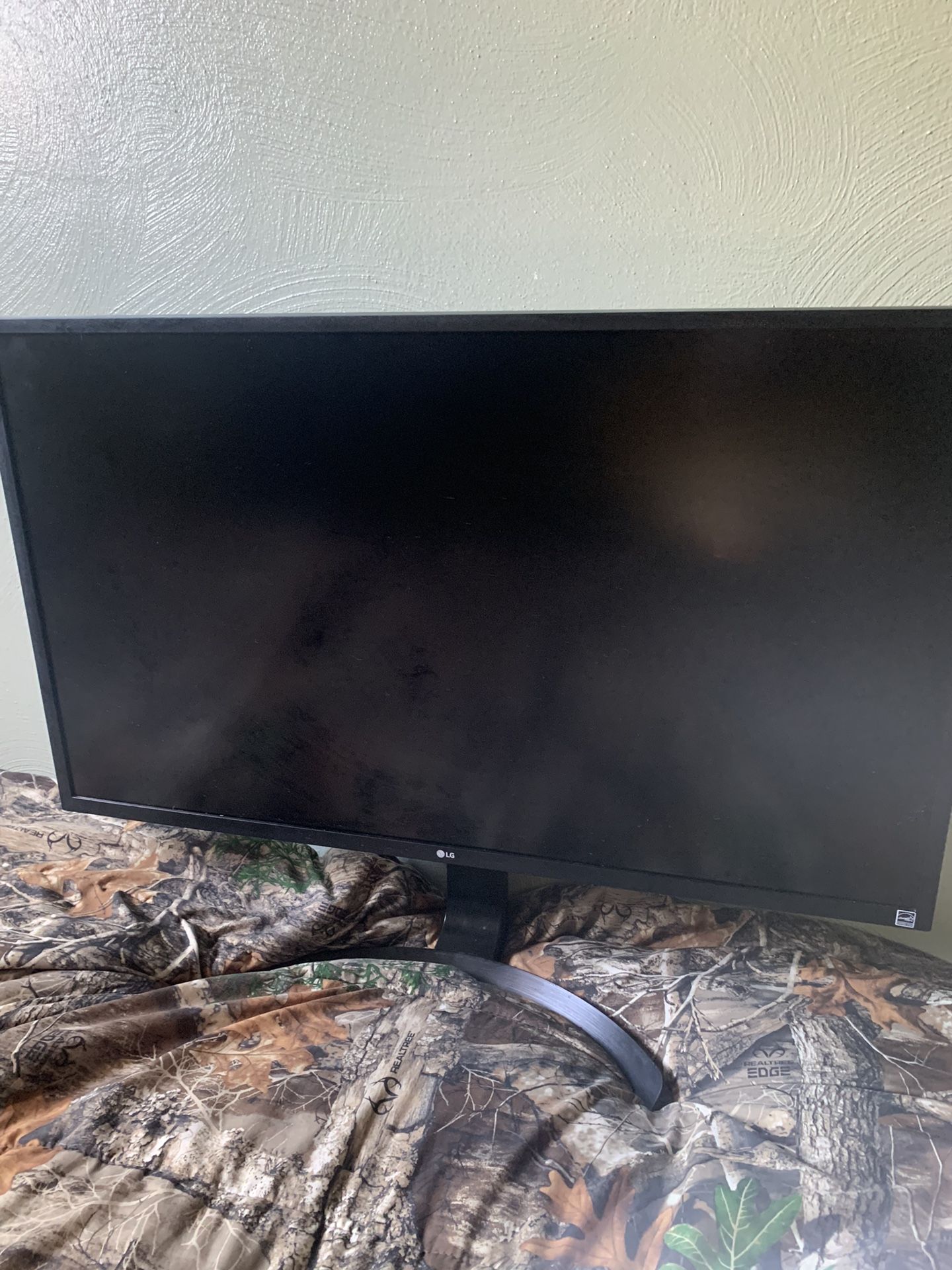LG Monitor