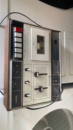 Invicta audio cassette player