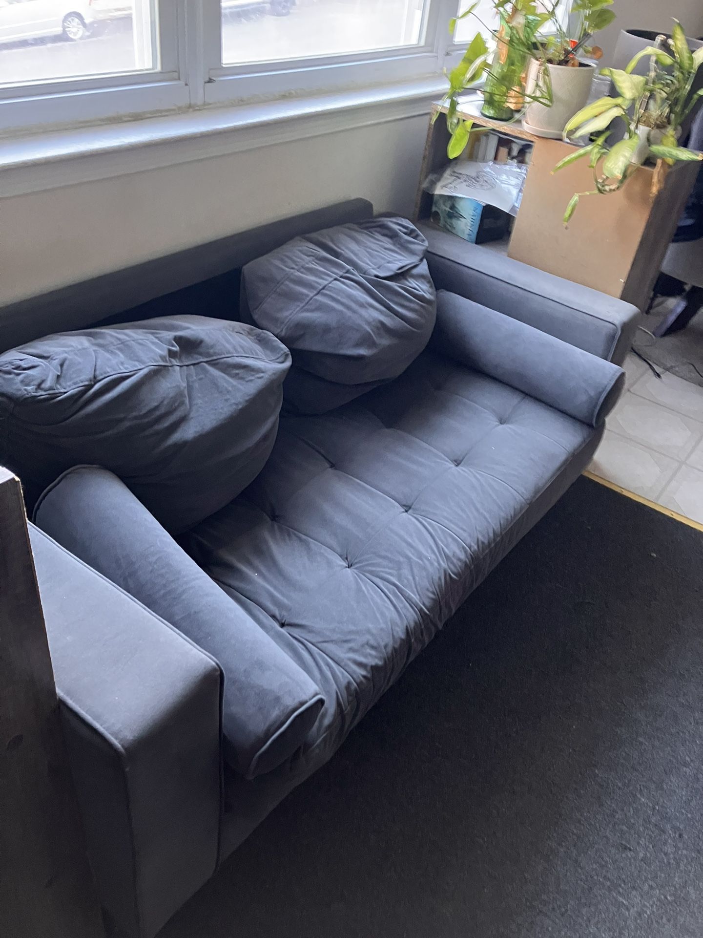 Move Out Sale: Loveseat $$$CASH ONLY