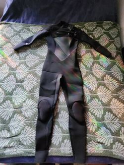 XCEL WOMENS WETSUIT SIZE 6