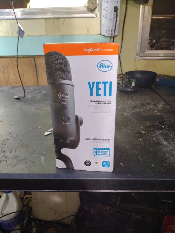 Blue Yeti Microphone New Missing USB Cable