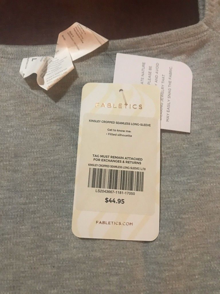 Brand New Fabletics Long Sleeve Cropped Seamless Long Sleeve Size Large